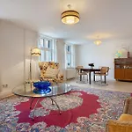 Apartment Bett Und Buch Lychen