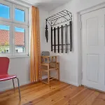 Apartment Bett Und Buch