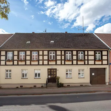 Lägenhet Bett Und Buch Lychen